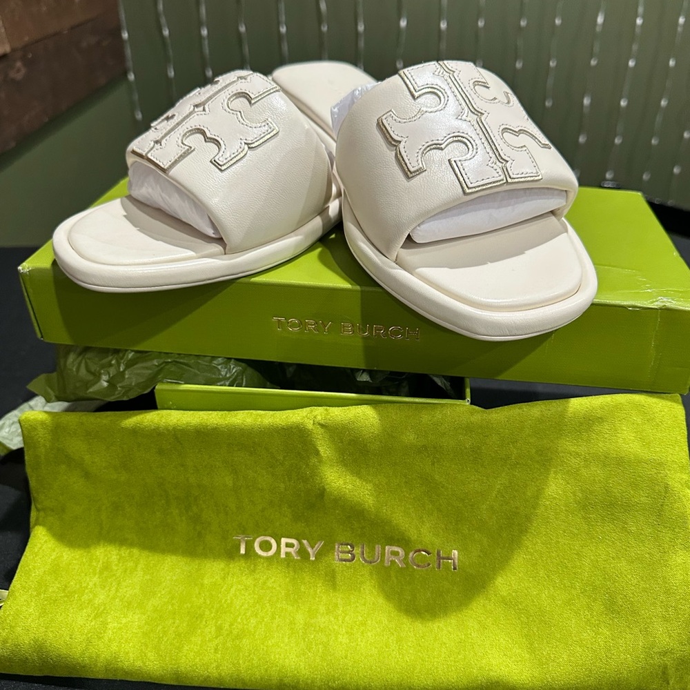 ✨NEW✨ Tory Burch White Slide Sandals